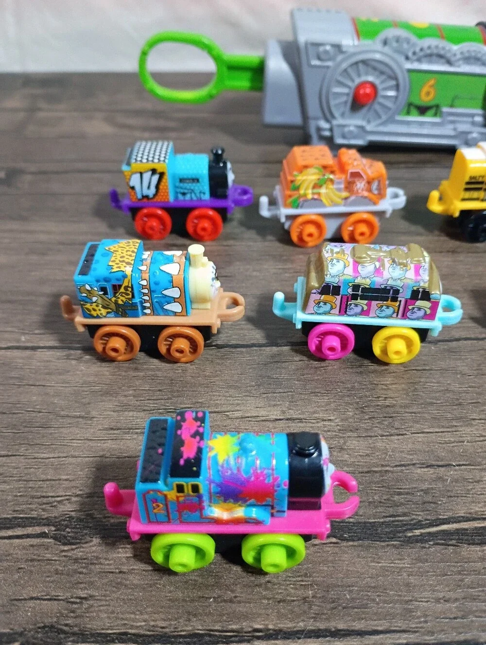 Thomas The Tank Engine Minis Launcher Percy 6 Plus 9 Mini Trains